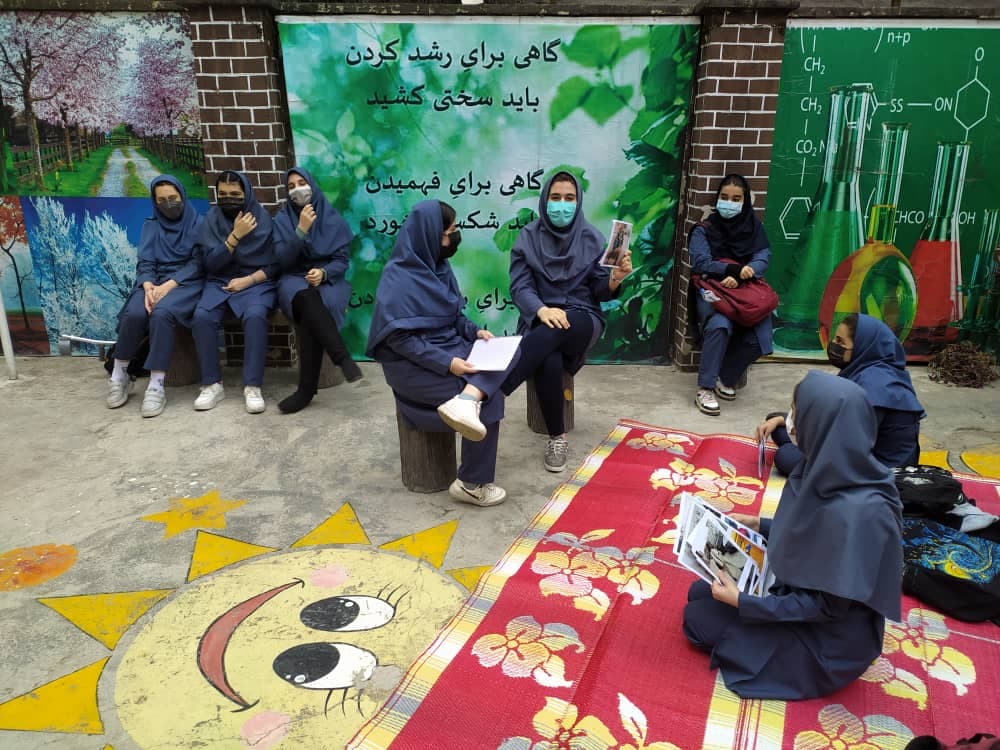 دبیرستان دوره اول یکتا